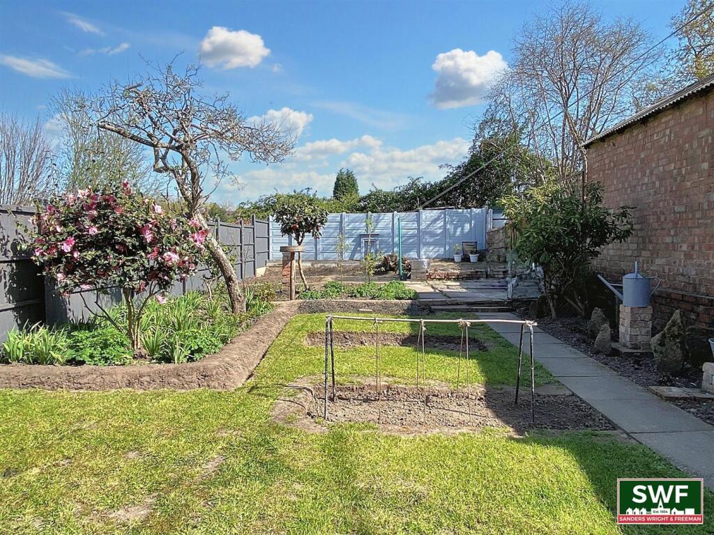 Garden1.jpg