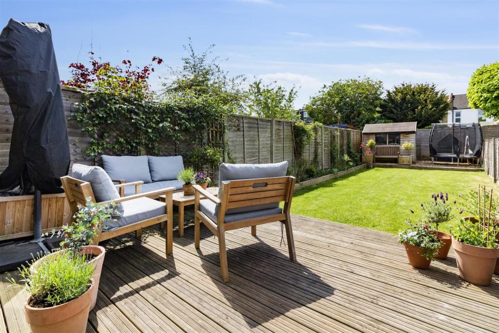 West Facing Rear Garden