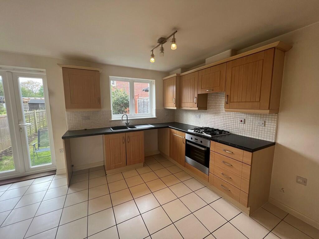 74198_10065800263...