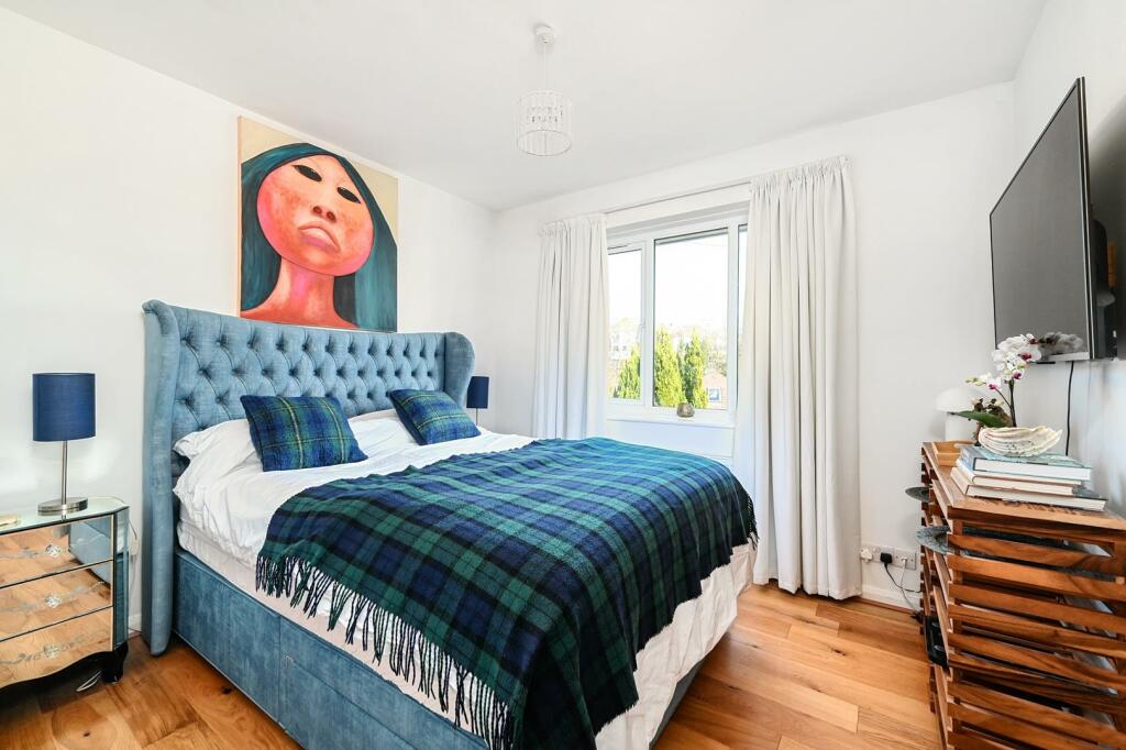 14 hillside way bn1 (32).jpg