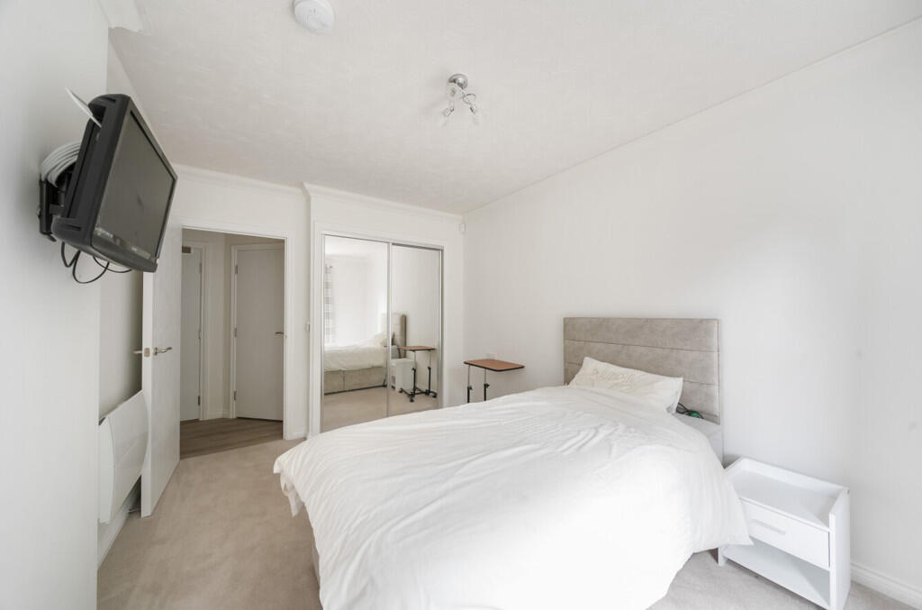 1321611-6-686e61c...