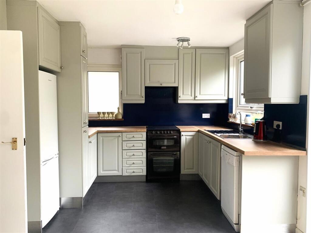 Kitchen (2) (1).jpeg