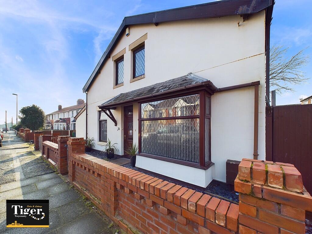 CAM02176G0-PR0484...