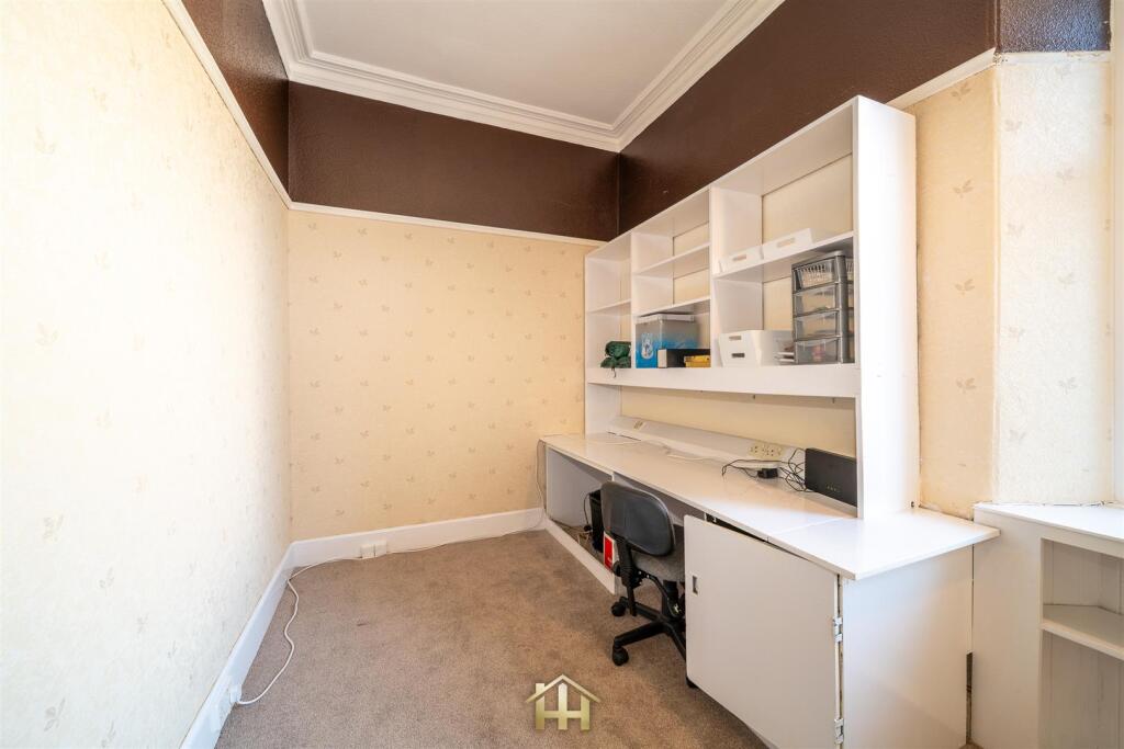 27 SHAMROCK ST DD4 7AH EDIT (67 of 68).jpg