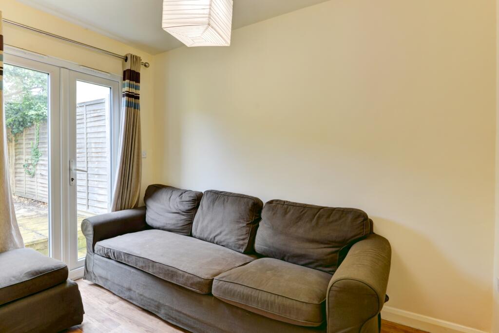 183 Queens Park Road Lounge