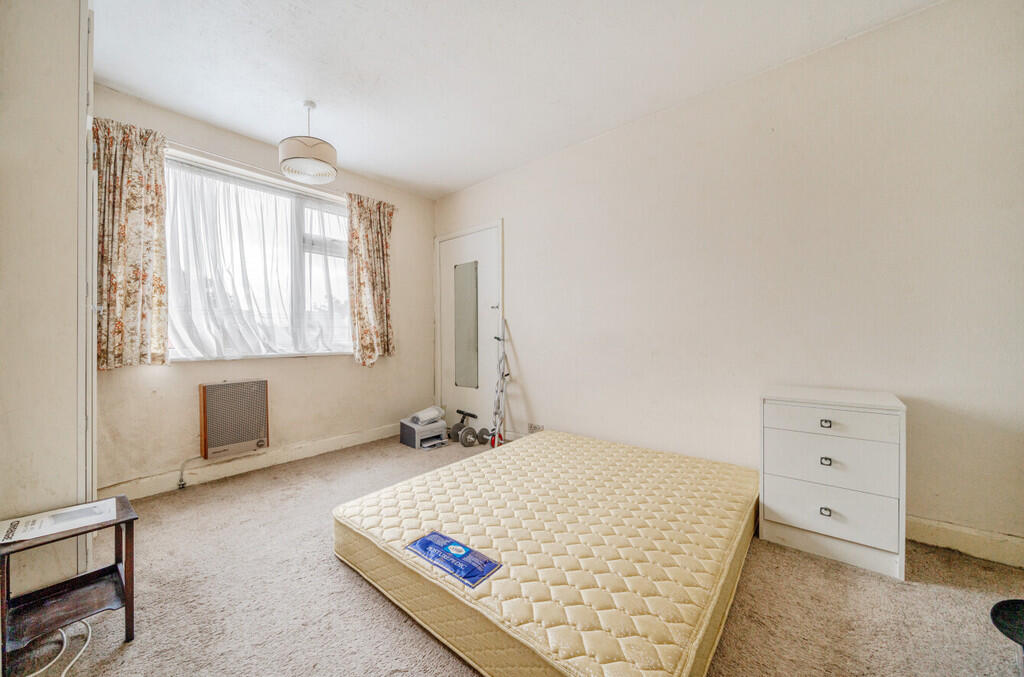 bedroom2