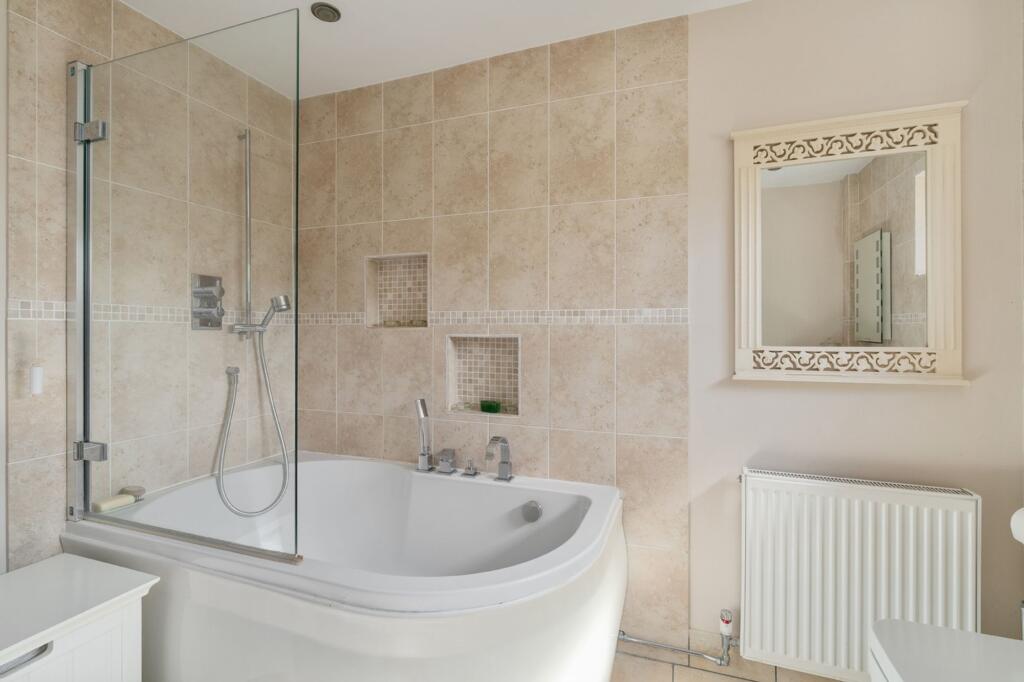 Ensuite Bathroom