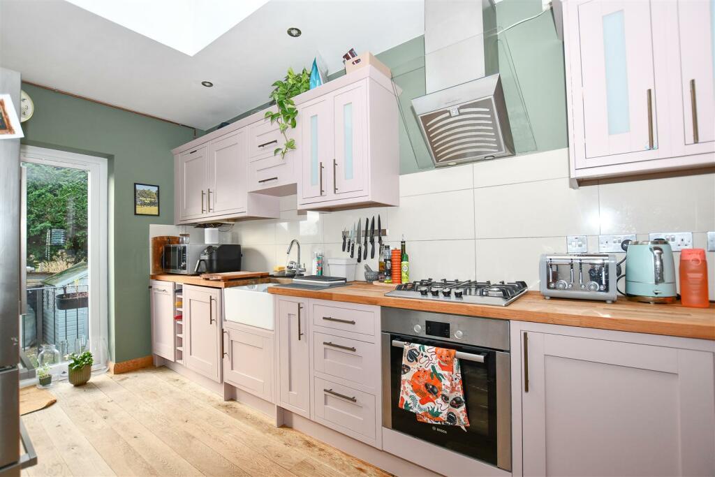 Kitchen .jpg
