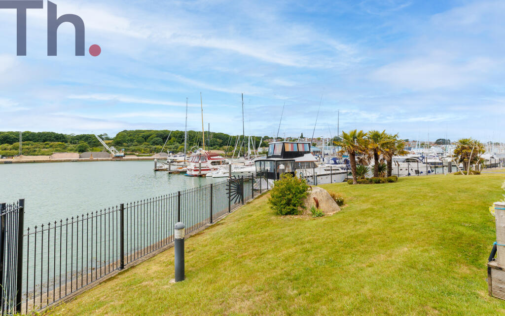 Communal Grounds onto the Riverside