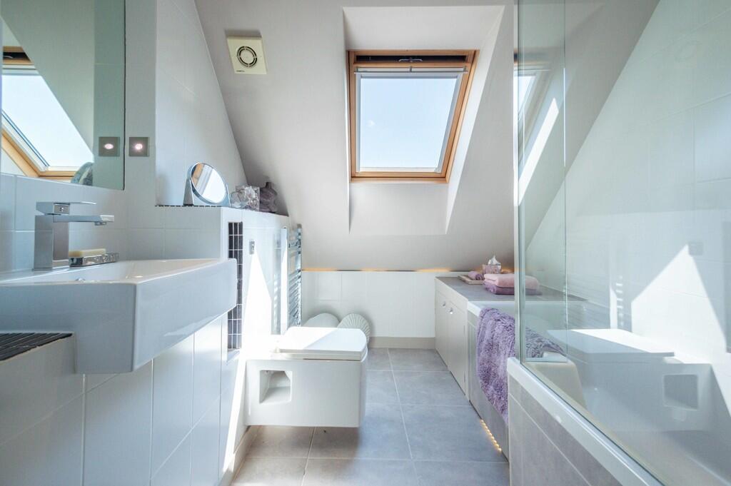 Folly Hill House-...