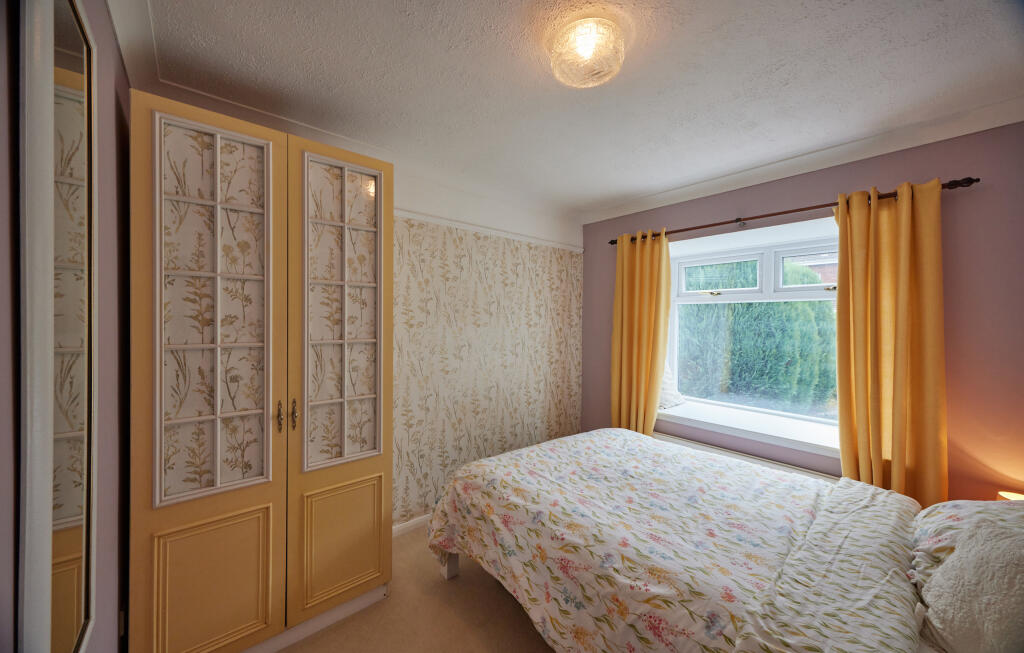 FRONT BEDROOM