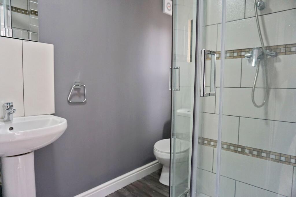 Edited_Bathroom2