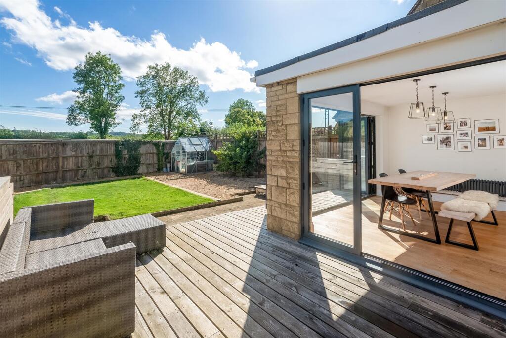 11 Arbour Close 1764-3.jpg