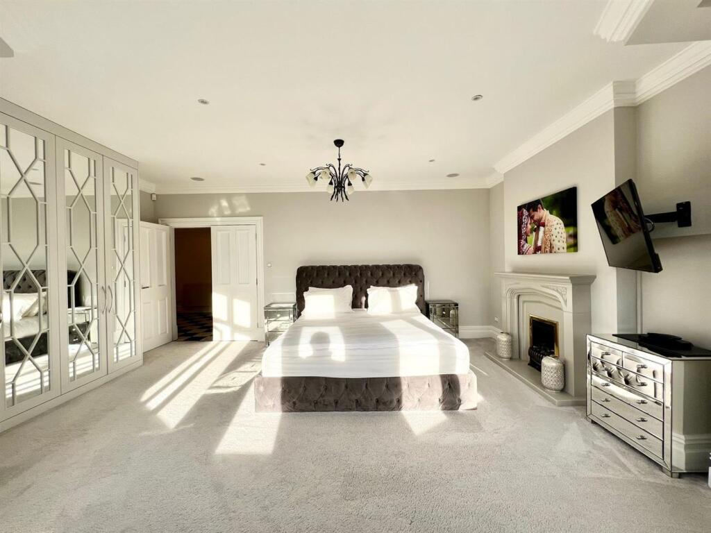 WhatsApp Image 2022-02-03 at 1.49.40 PM.jpeg