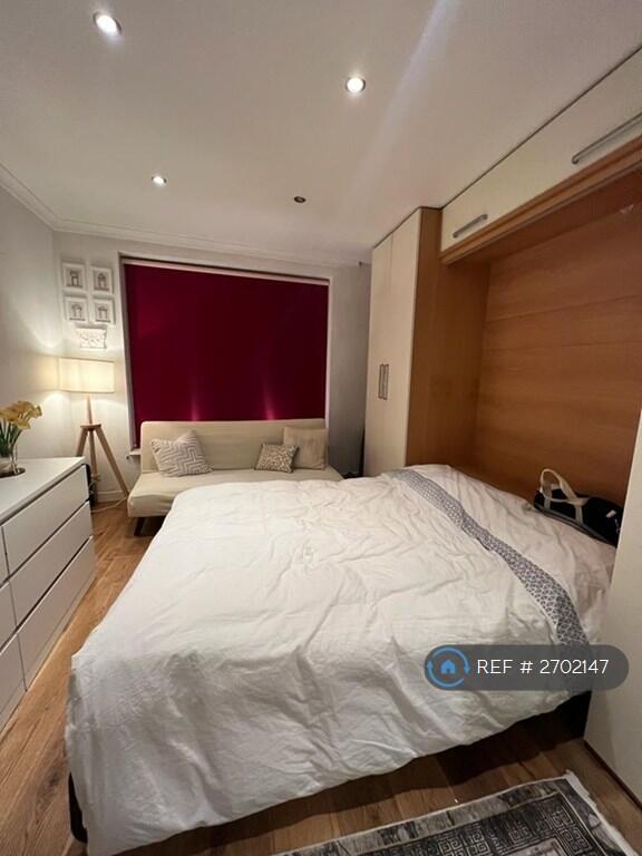 Pull Down Bed 