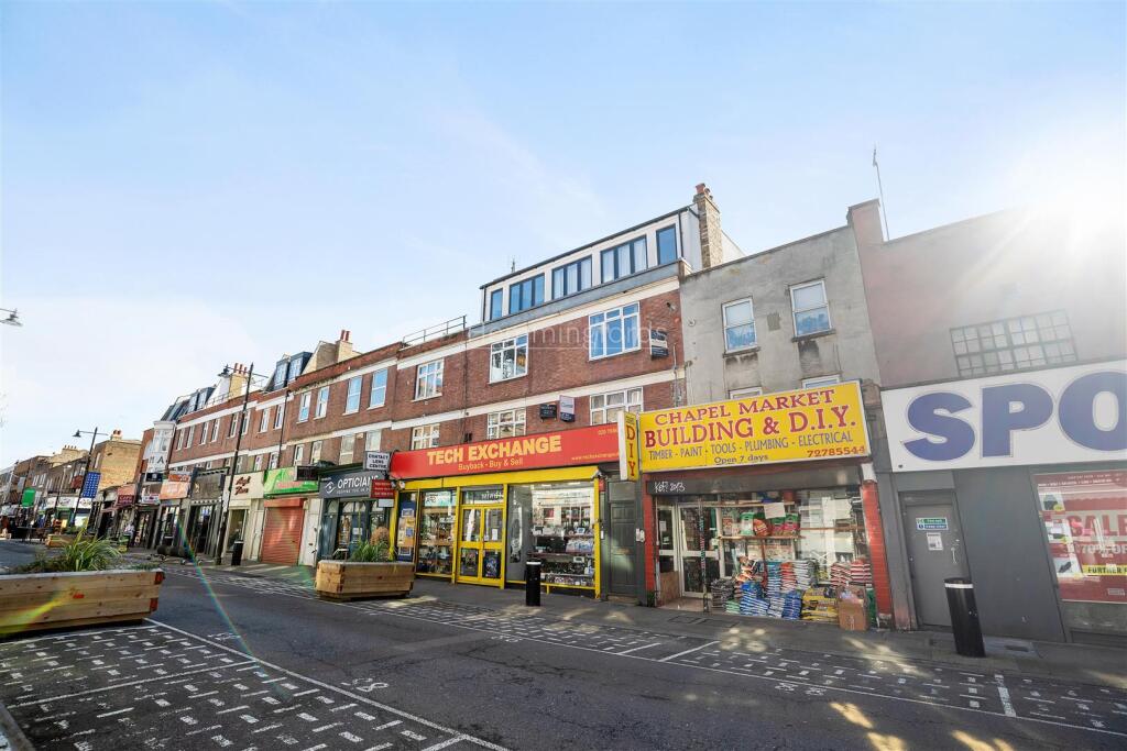 13-474682298-HMF-JJ-Chapel Market-49-logo.jpg