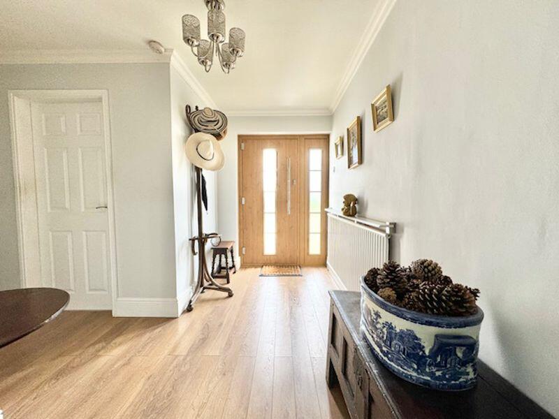 Entrance hall view 2