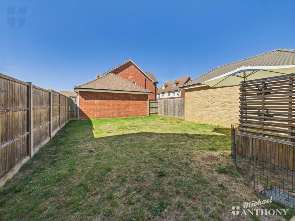 CAM03852G0-PR0349-STILL018