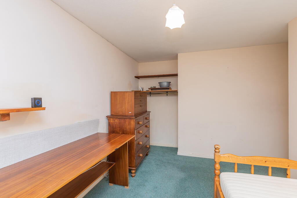 10 Avonwood Close -11
