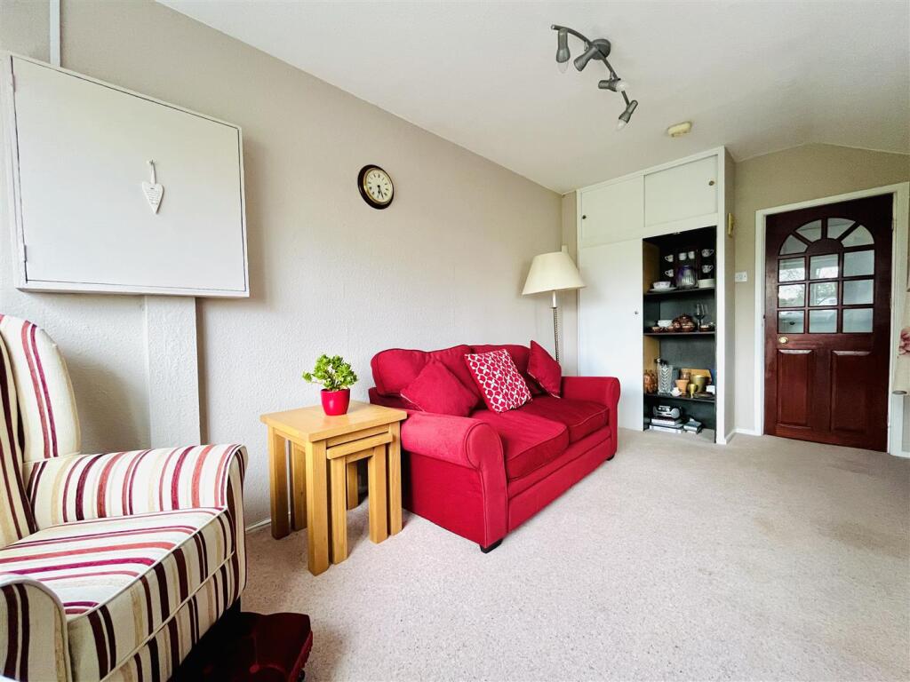 Family Room Aspect 2