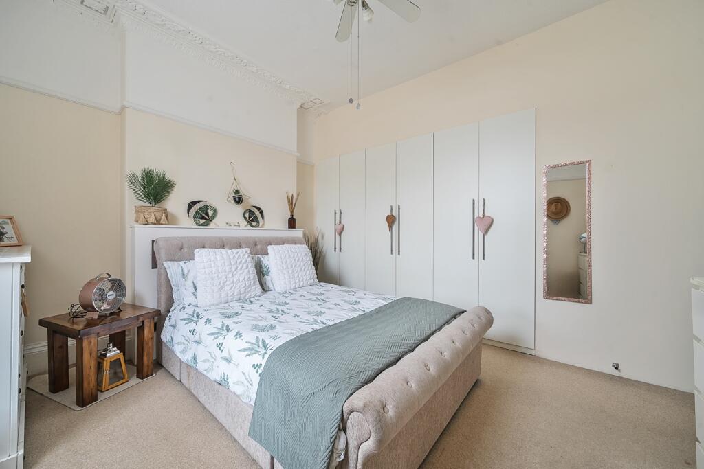 1310356-13-684ad348b5ea4