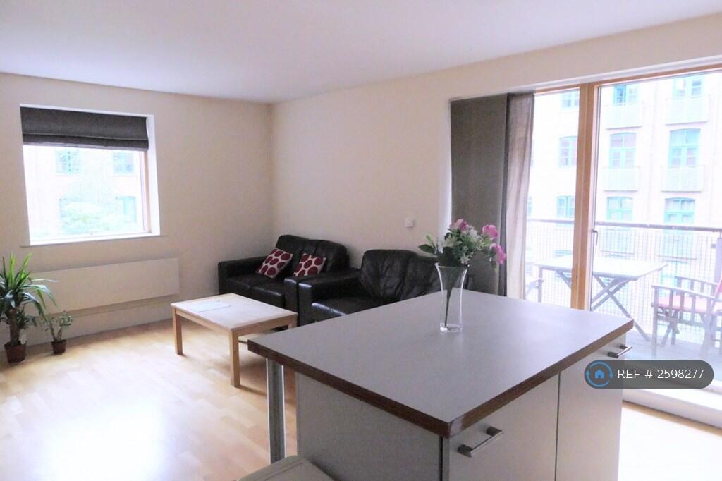 Living Room/Kitchen Island