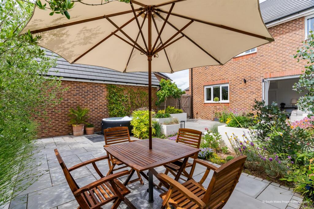 6 Coed Golau Close, Llanwern-SWPP-WEB-11.jpg