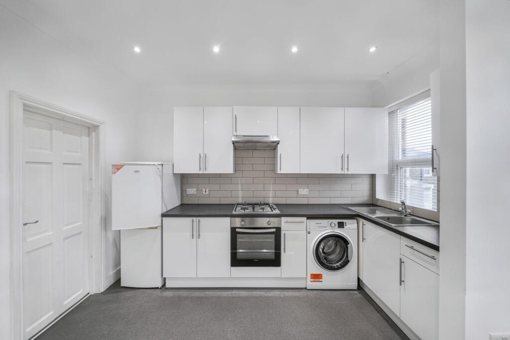 First Floor Flat, 47a Lower Boston Road, Hanwell, London, W7 3TP