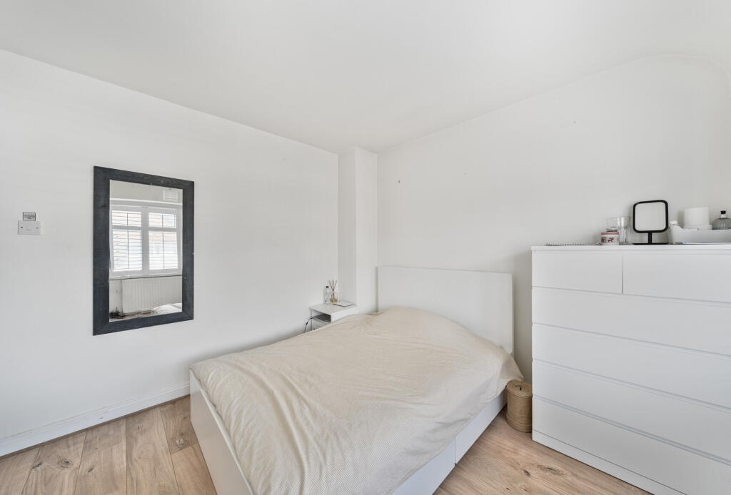 1315305-2-685976b...