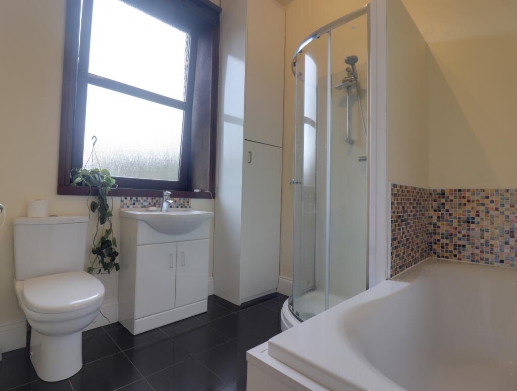 Family bath 2