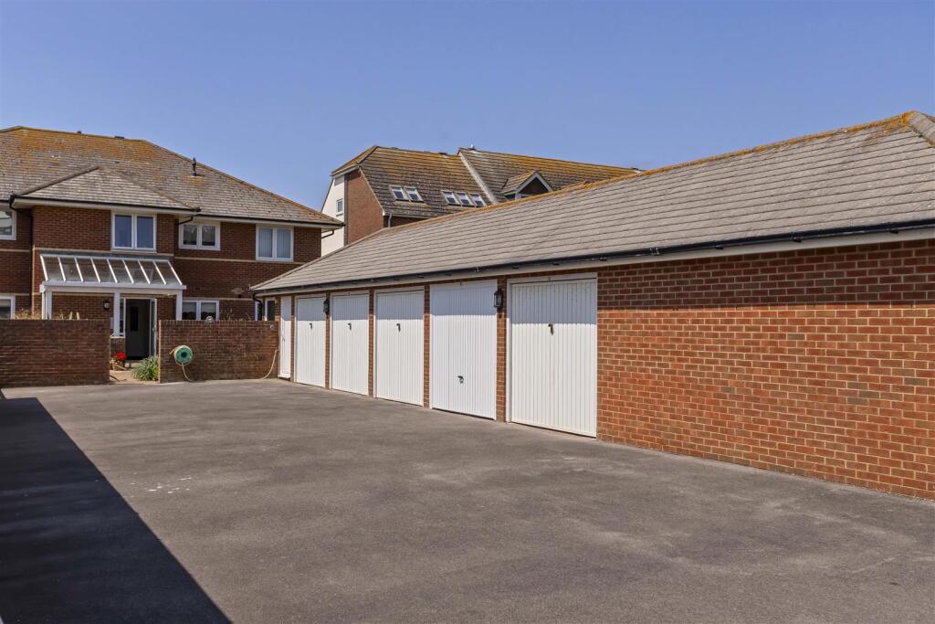 Strand Court_21.jpg