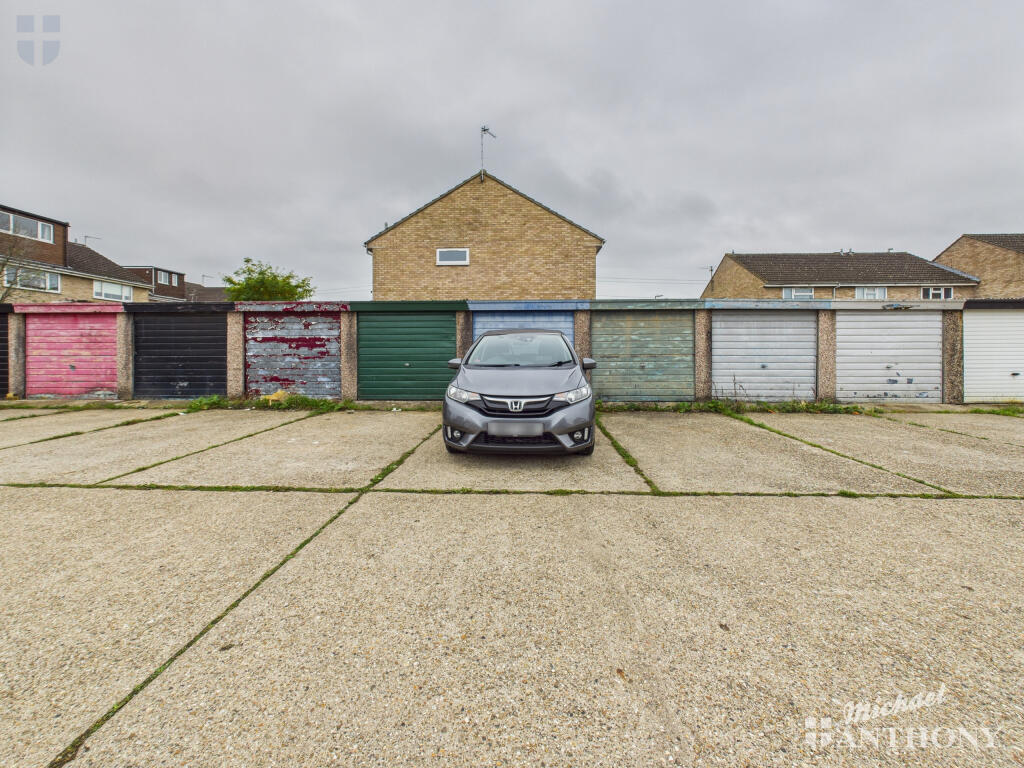 CAM03852G0-PR0449-STILL019