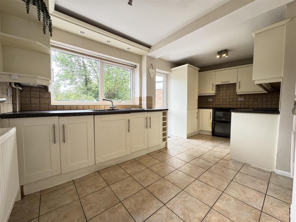 IMG_5100 (Large).JPG