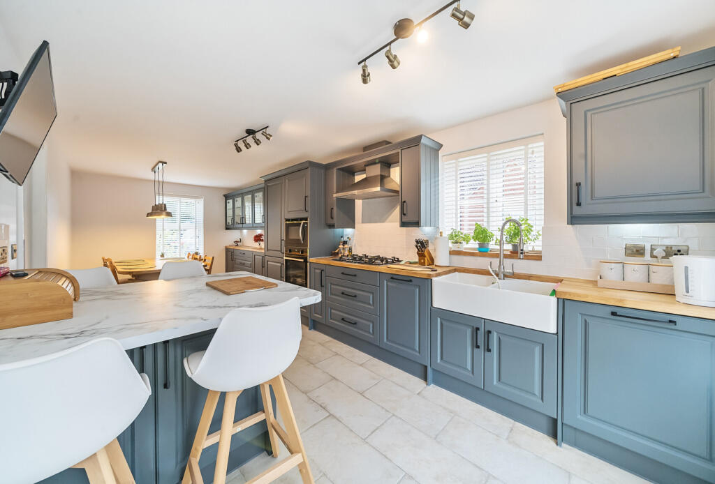 1313569-7-68653fd...