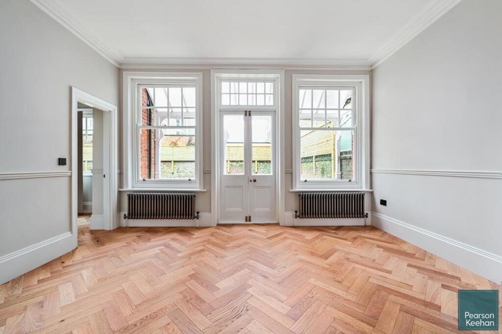 GFF 11 third Avenue, BN3 (13).jpg