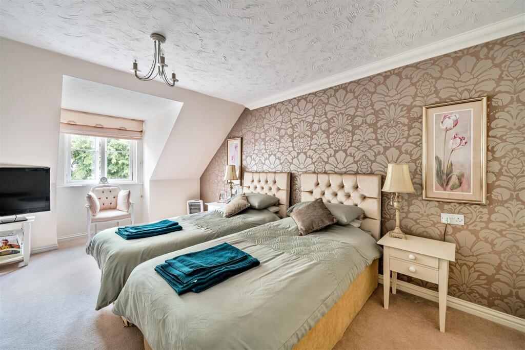 Owners Guest Suite.jpg