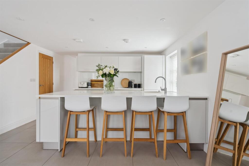 Breakfast Bar