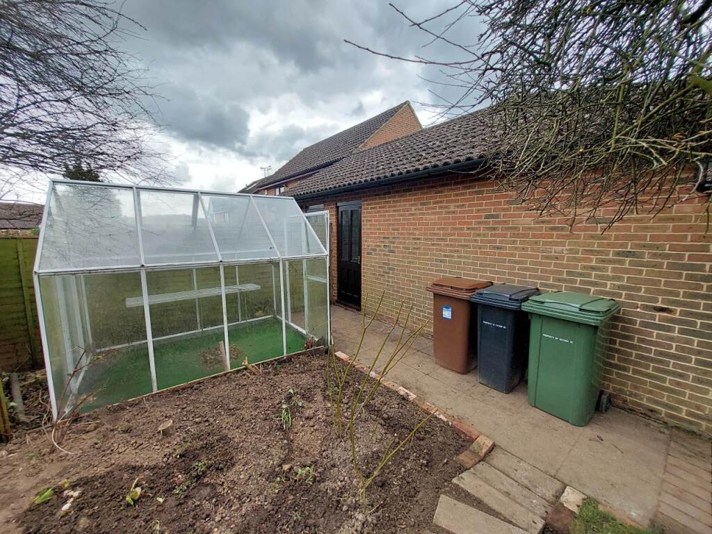 Greenhouse &amp; pedestr