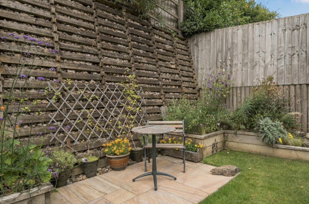 1340810-5-68a6065...