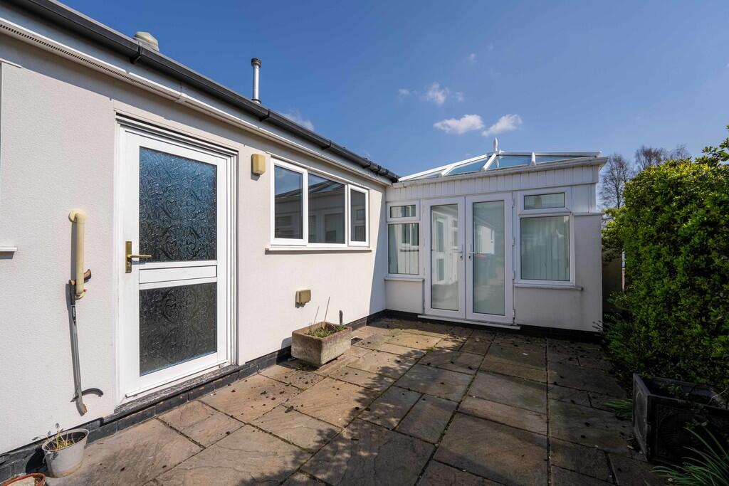 1 Bank Close, CH2...