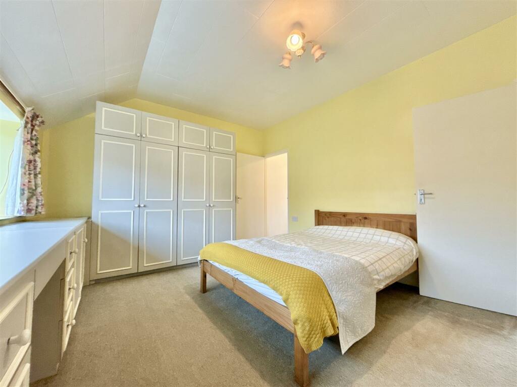 Bedroom 1 Storage.JPG