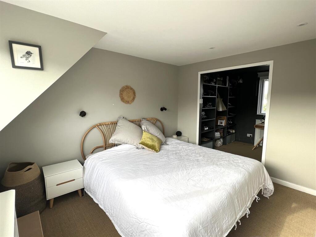 Walk in Wardrobe Area