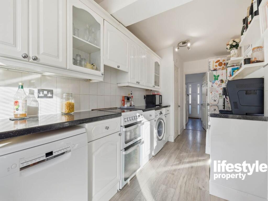Kitchen 1