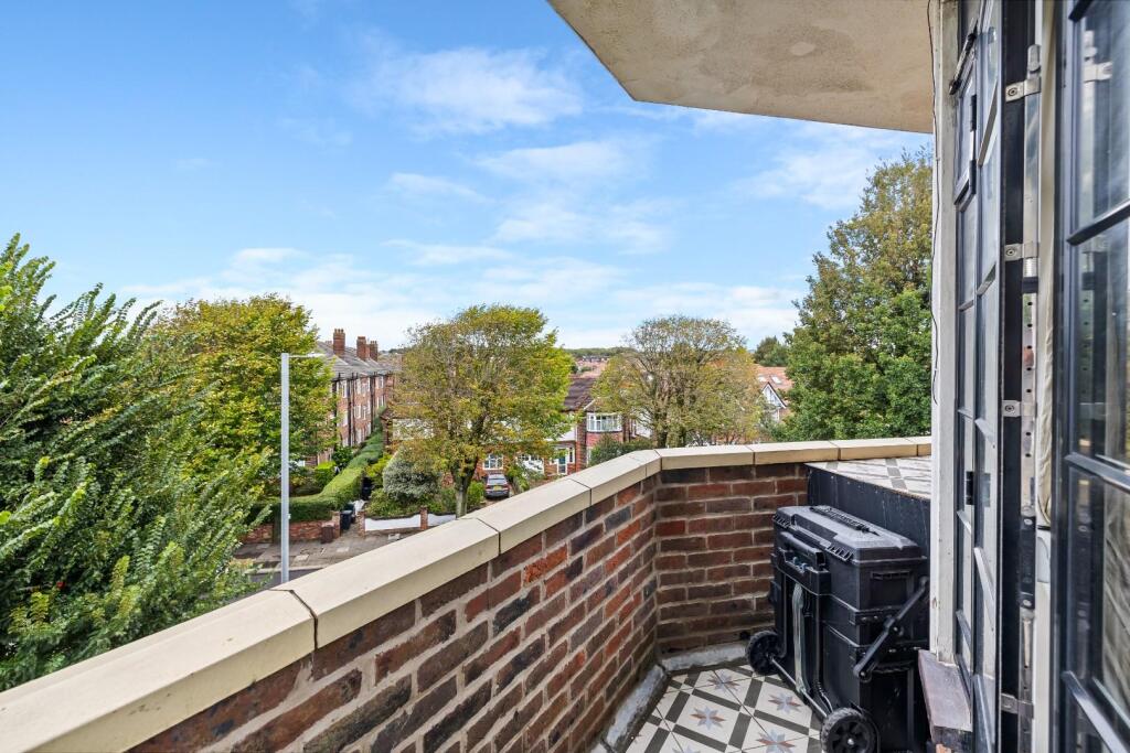 Flat 20, Brittany Court Full Res-2.jpg