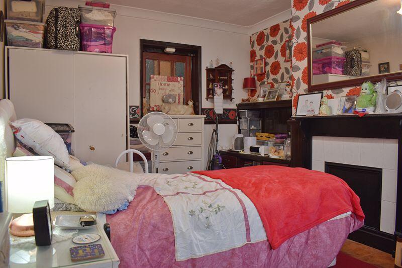 Lounge (Bedroom)