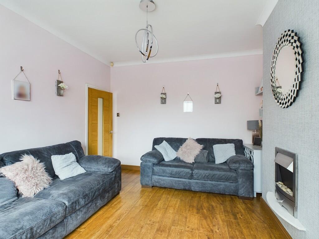 CAM02060G0-PR0277...