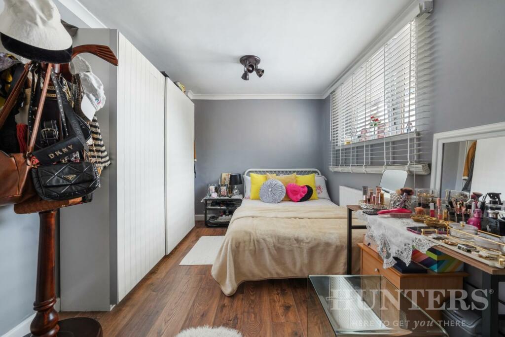 22 Russell Road N15 5LS-8.jpg