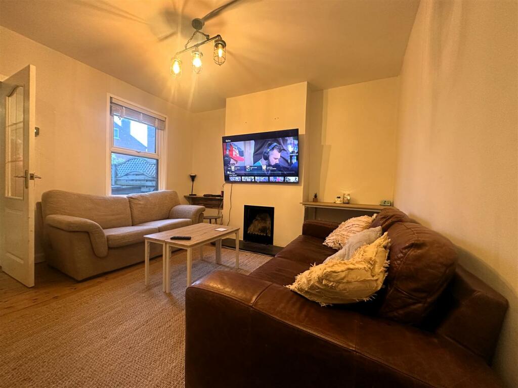 Lounge.jpg