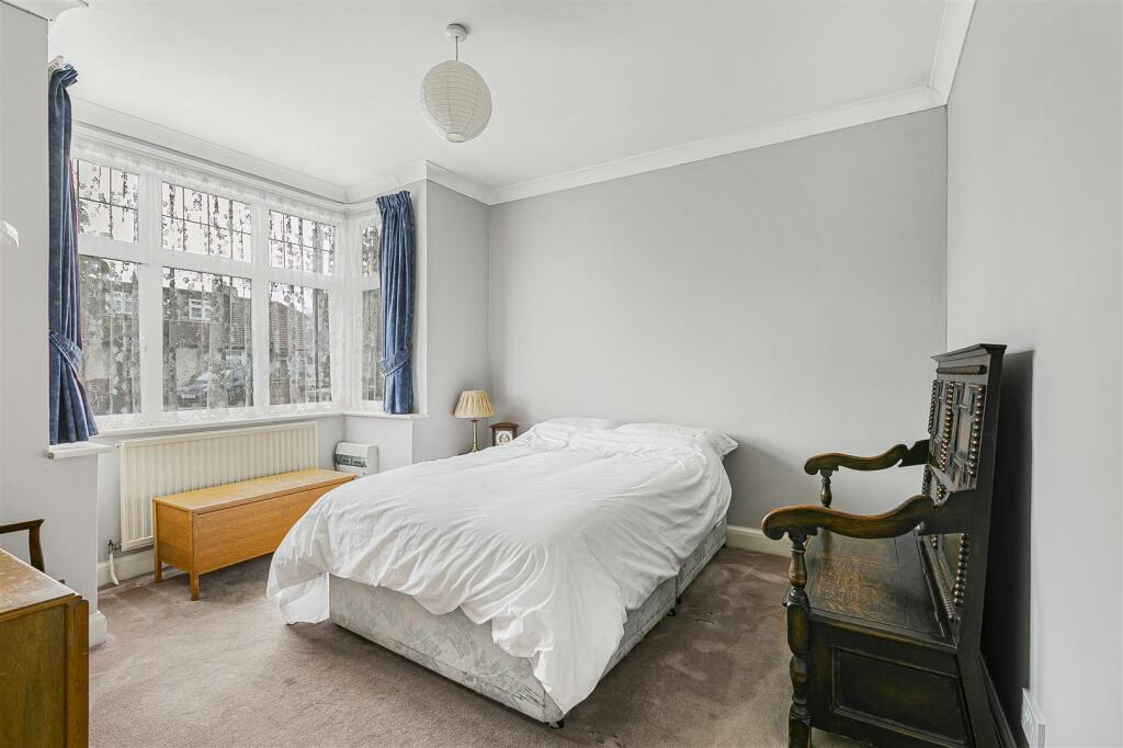 Chattern Road Bedroom 2.JPG