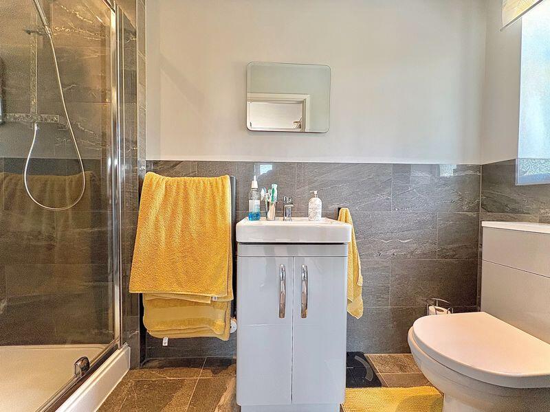 ENSUITE SHOWER ROOM